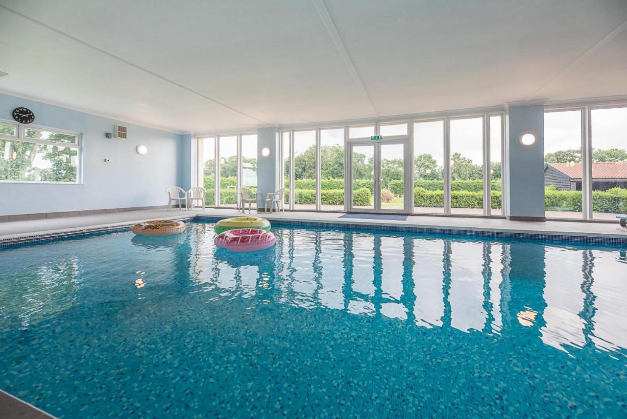 Grove Farm Bungalow With Swimming Pool, Dallinghoo Woodbridge Exterior foto
